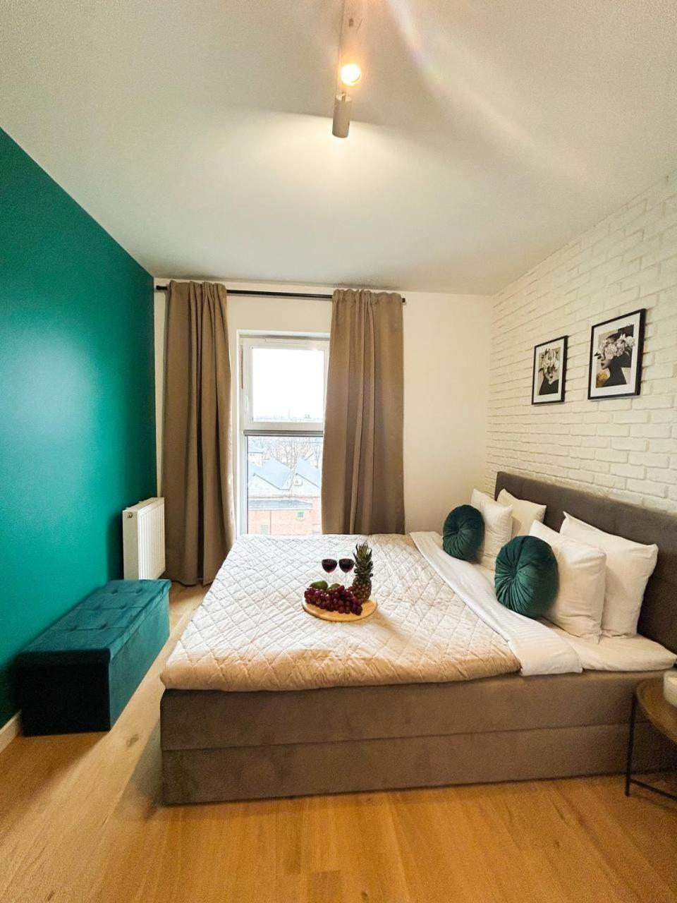 Lumina Luxury 3-Rooms Apartments With Parking Лодзь Екстер'єр фото