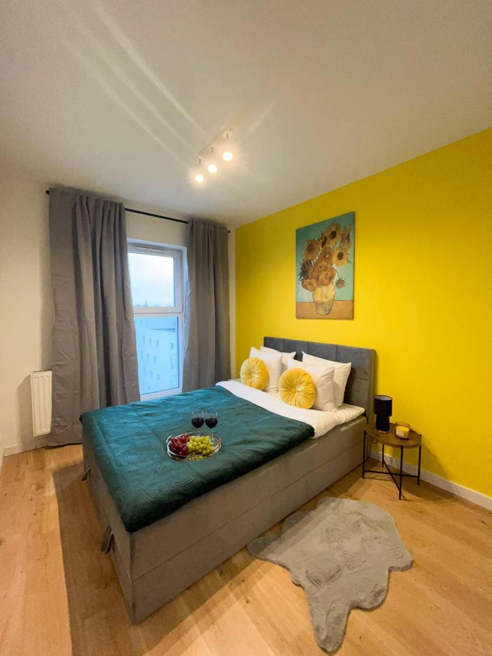 Lumina Luxury 3-Rooms Apartments With Parking Лодзь Екстер'єр фото